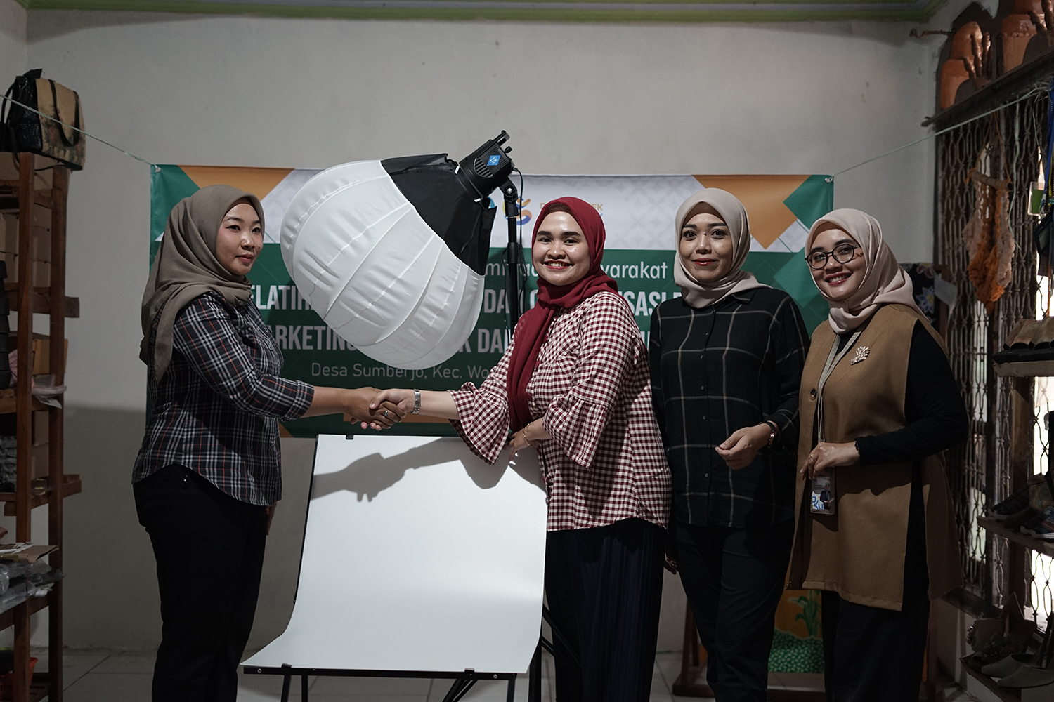 Transformasi Digital UKM Batik Nusantria: Belajar Strategi & Konten Pemasaran Era Modern